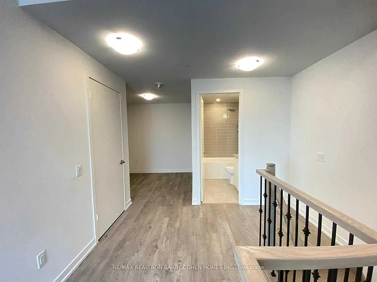 8868 Yonge St #Townhouse 103 — Photo 10