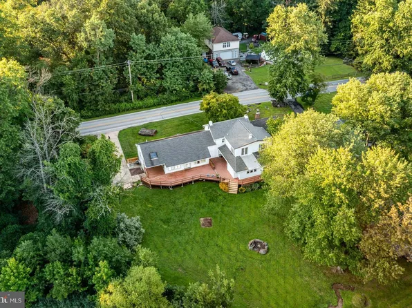 866 Shavertown Rd, Garnet Valley, PA 19060