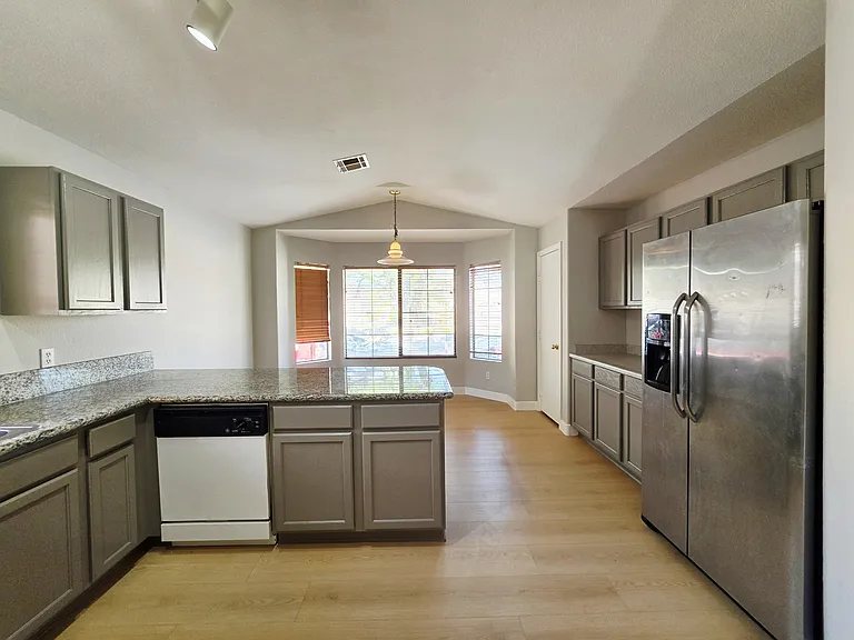 7724 Pacific Rim Ct — Photo 10