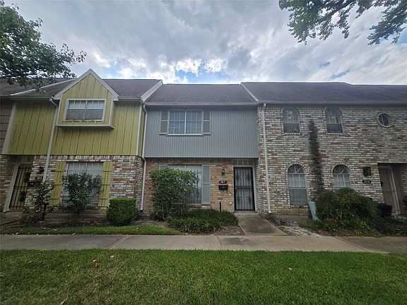 4th image of 8101 Amelia Rd APT 307