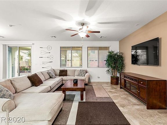 5th image of 10143 Tarbell Grove Ave