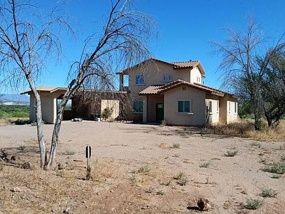 2nd image of 3910 Wingfield Mesa