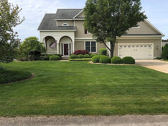 3rd image of 13013 Acacia Dr