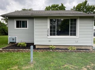 3056 Emmons Ave, Rochester Hills, MI 48307