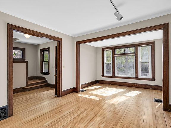 2nd image of 4032 Lyndale Ave S