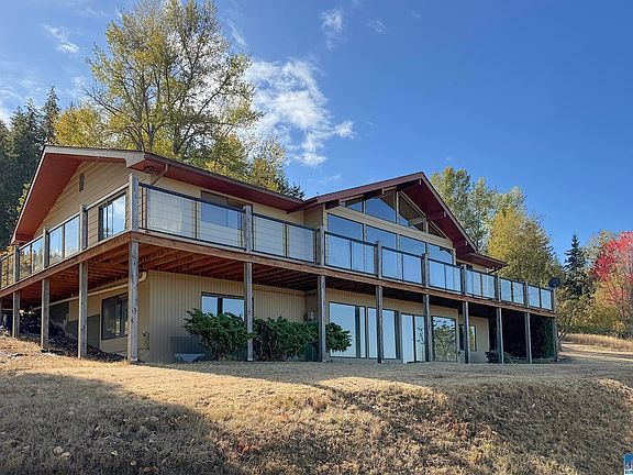 2nd image of 623 Miller Rd