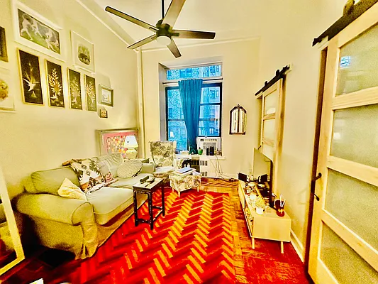 Rented by PennApts | media 1