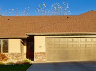 720 E Sd Highway 38 APT 104, Hartford, SD 57033
