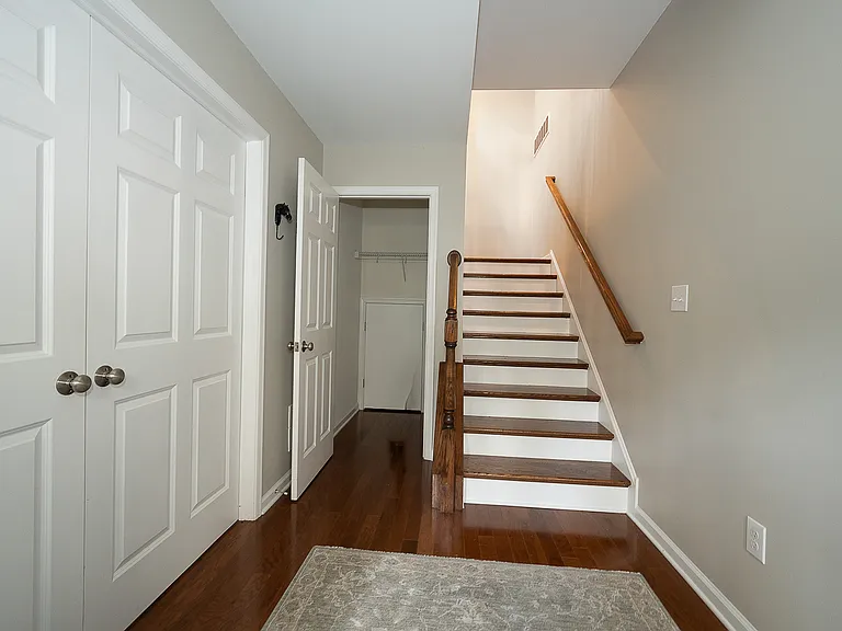 9 Treyburn Dr — Photo 6