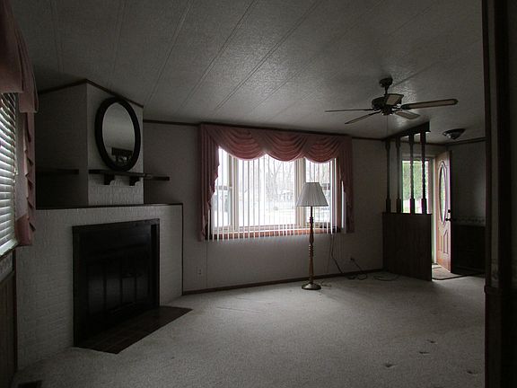 3rd image of 1302 Ashley Dr