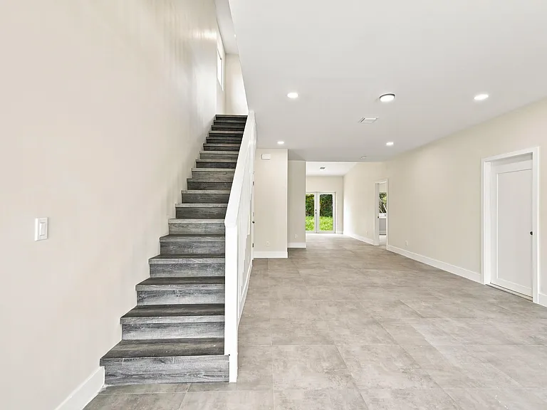 4701 Evergreen Ave — Photo 18