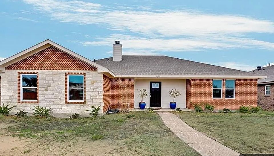 1st image of 4621 Lakeway Dr