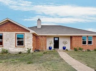 4621 Lakeway Dr, Garland, TX 75043