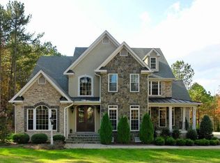 4912 Stoneyoak Ln, Raleigh, NC 27610