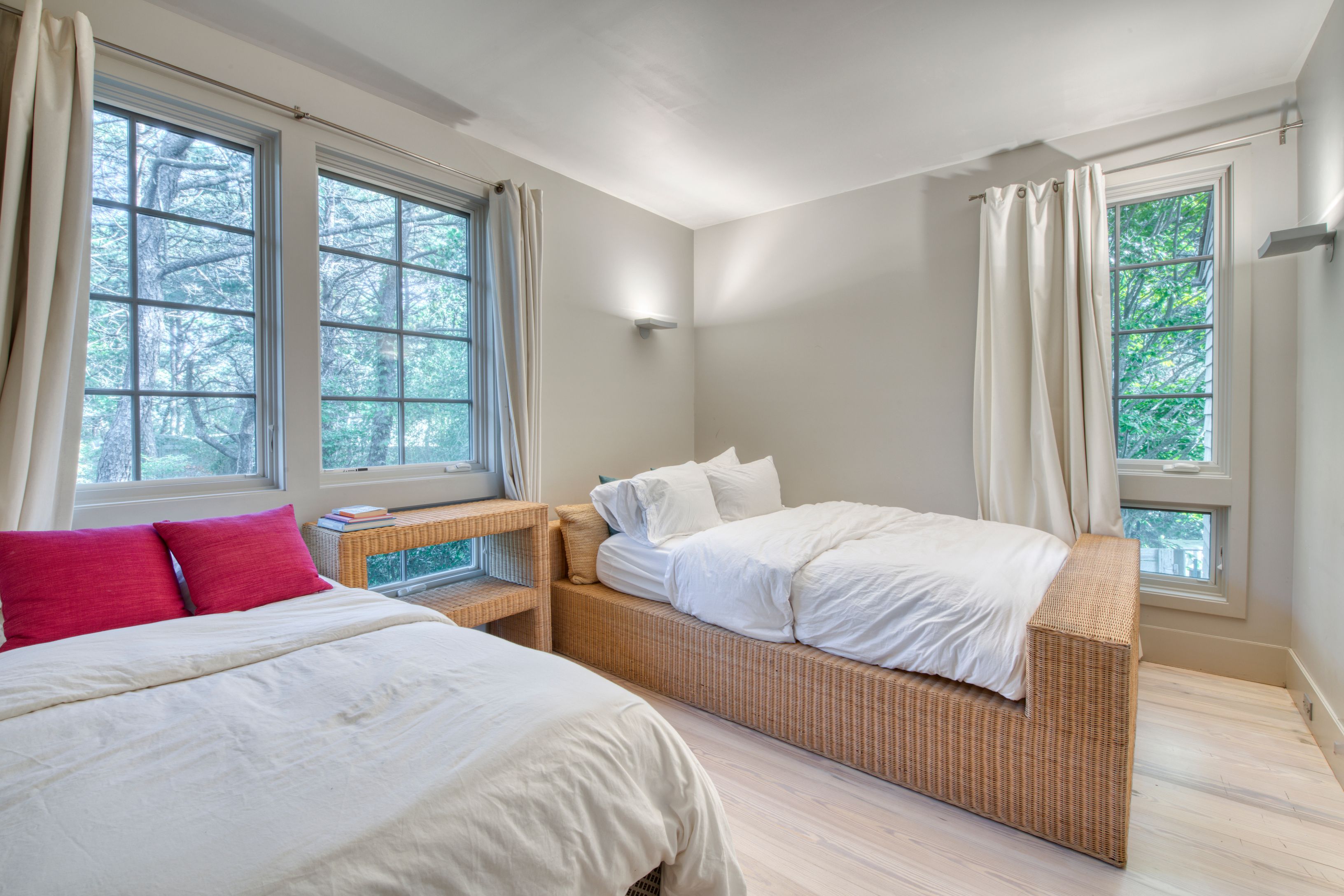 11 Ship Wreck Dr in Amagansett Out East