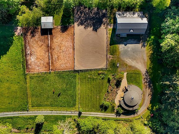5th image of 3807 E Smith Road