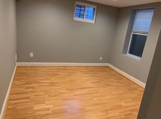 7912 Glenbrook Rd, Bethesda, MD 20814