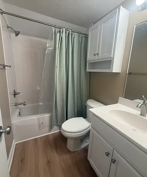 782 Parkview Dr — Photo 12