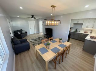11112 Burton St, Sun Valley, CA 91352