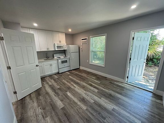 3rd image of 2724 NW 6th Ct #3