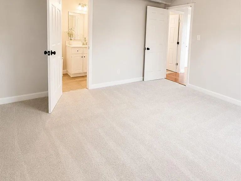 1510 W 6th St #103 — Photo 9