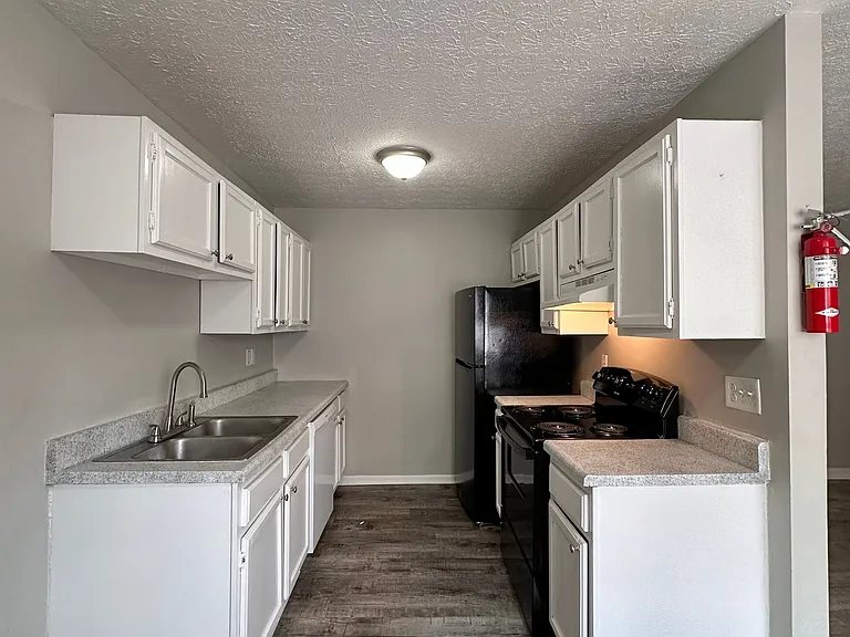 Rand Stockton Apartment Homes — Photo 32