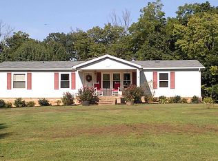 444 Thurston Young Rd, Bradyville, TN 37026