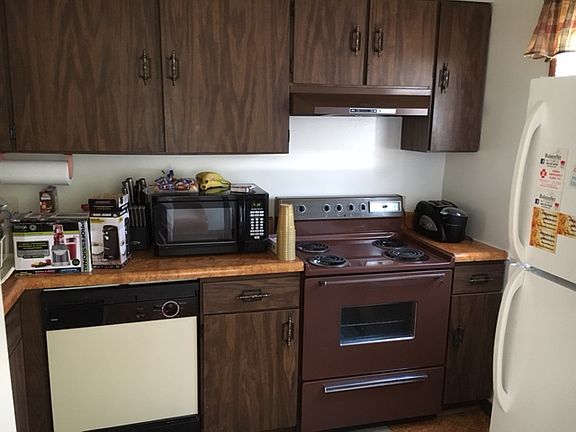 2nd image of 2907 W John St APT 3