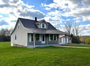 586 Deer Ridge Rd, Hillsville, VA 24343