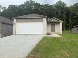 195 Bighorn Trl, Maumelle, AR 72113