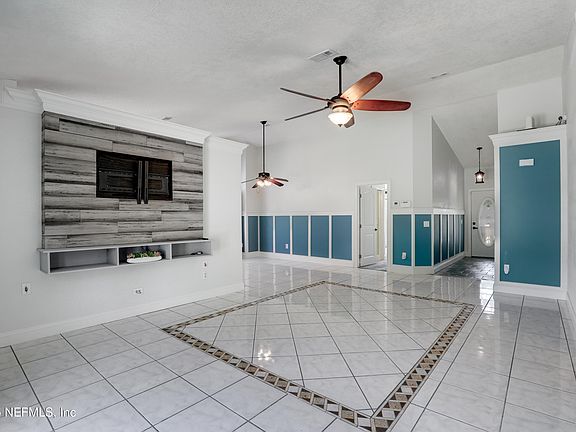 3rd image of 4752 RIVERINE Drive