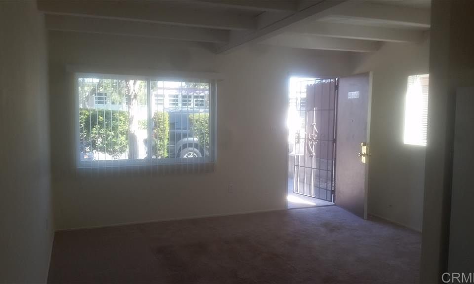 2nd image of 4024 Ingraham St APT A