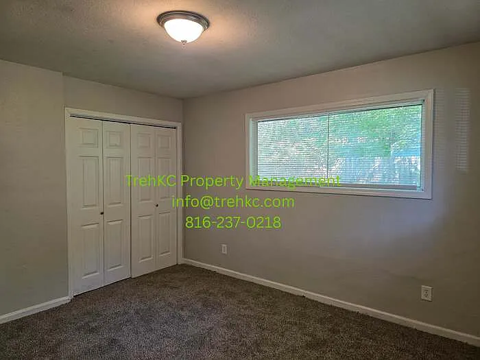 11206 Corrington Ave — Photo 9