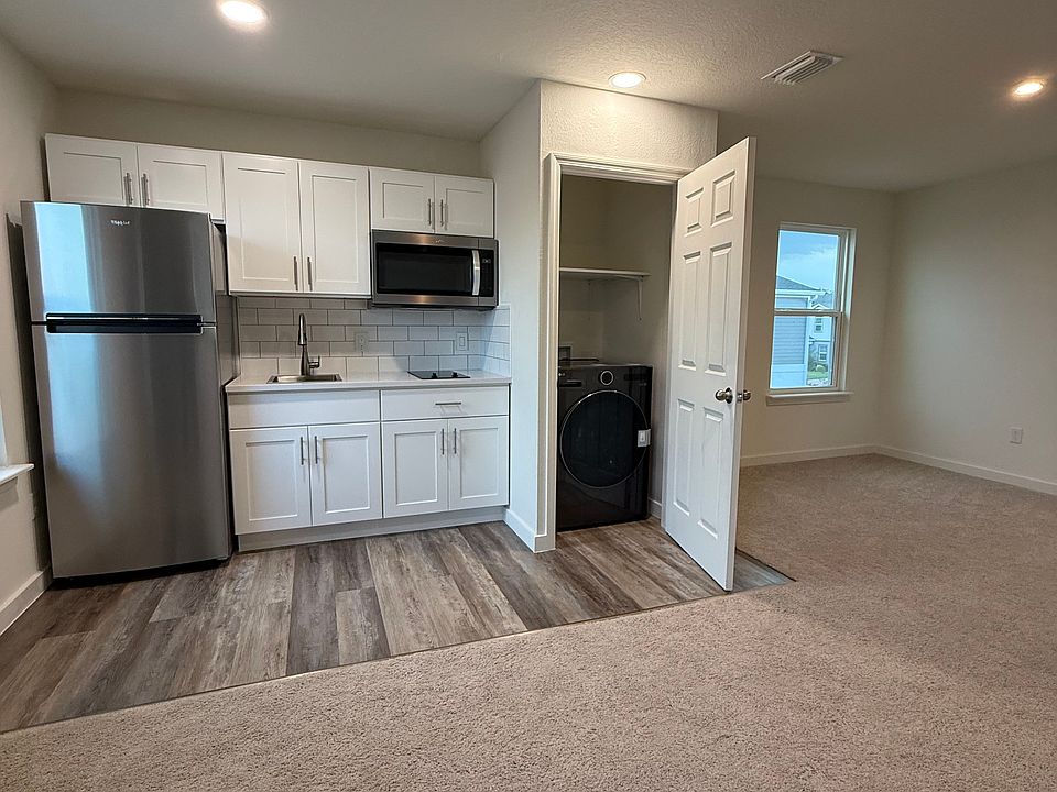 Kitchen/Washer/Dryer Combo