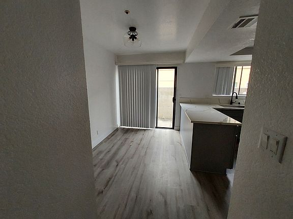 5th image of 13891 Cedar St #13881-D