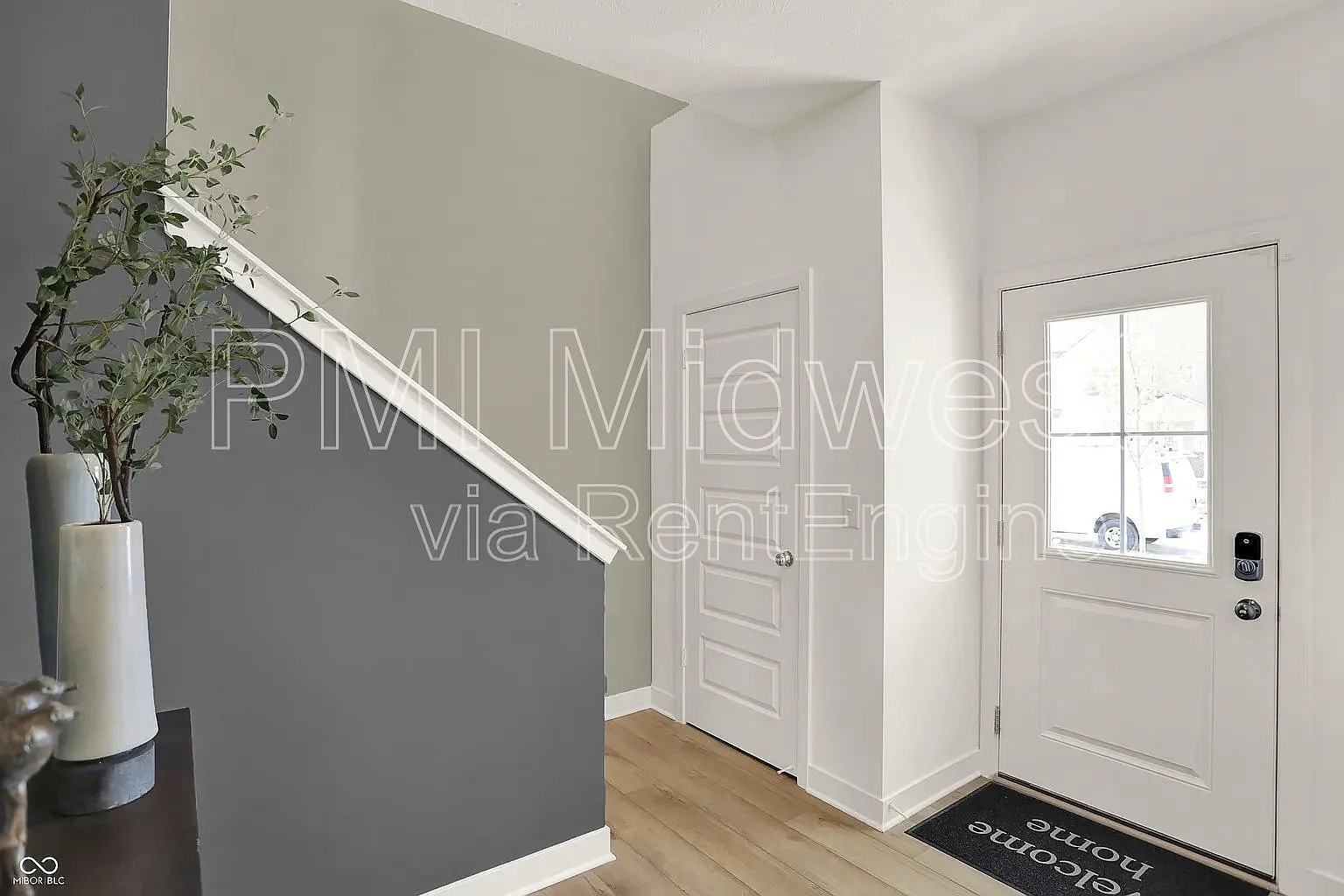 4 bed, 3.0 bath, 1793 sqft, $2,075 — Photo 2