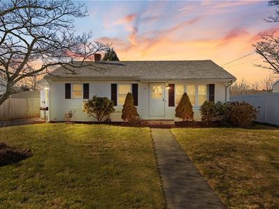 52 Earl St, West Warwick, RI, 02893