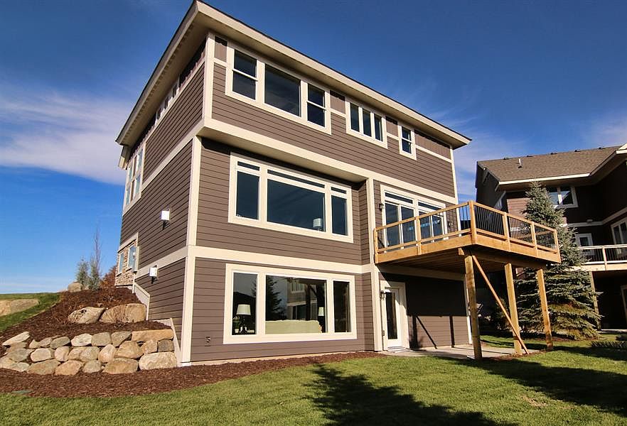 2nd image of 6324 Bellevue Ln