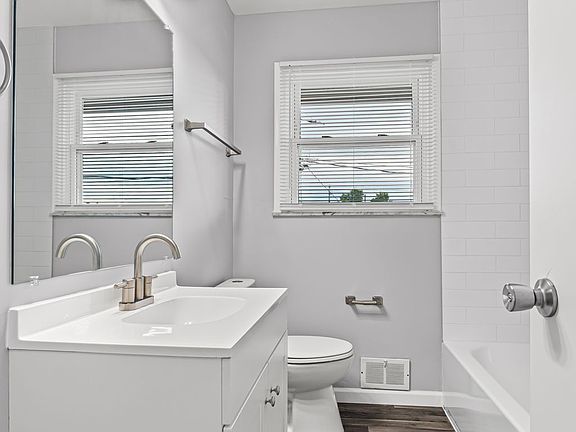3rd image of 3710 Madison Ave APT 10