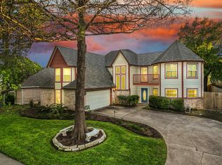 2122 Glen Knoll Dr, Houston, TX 77077