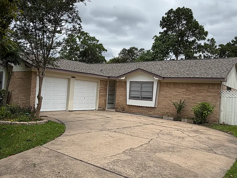 12022 Pompano Ln — Photo 1