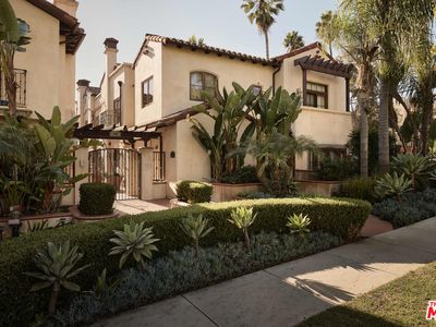 908 17th St #8, Santa Monica, CA, 90403