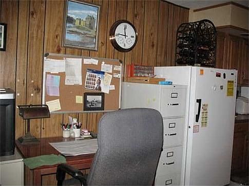 4th image of 423 Austin Dr