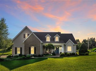 104 Valley Fields Dr, Pittsburgh, PA 15239