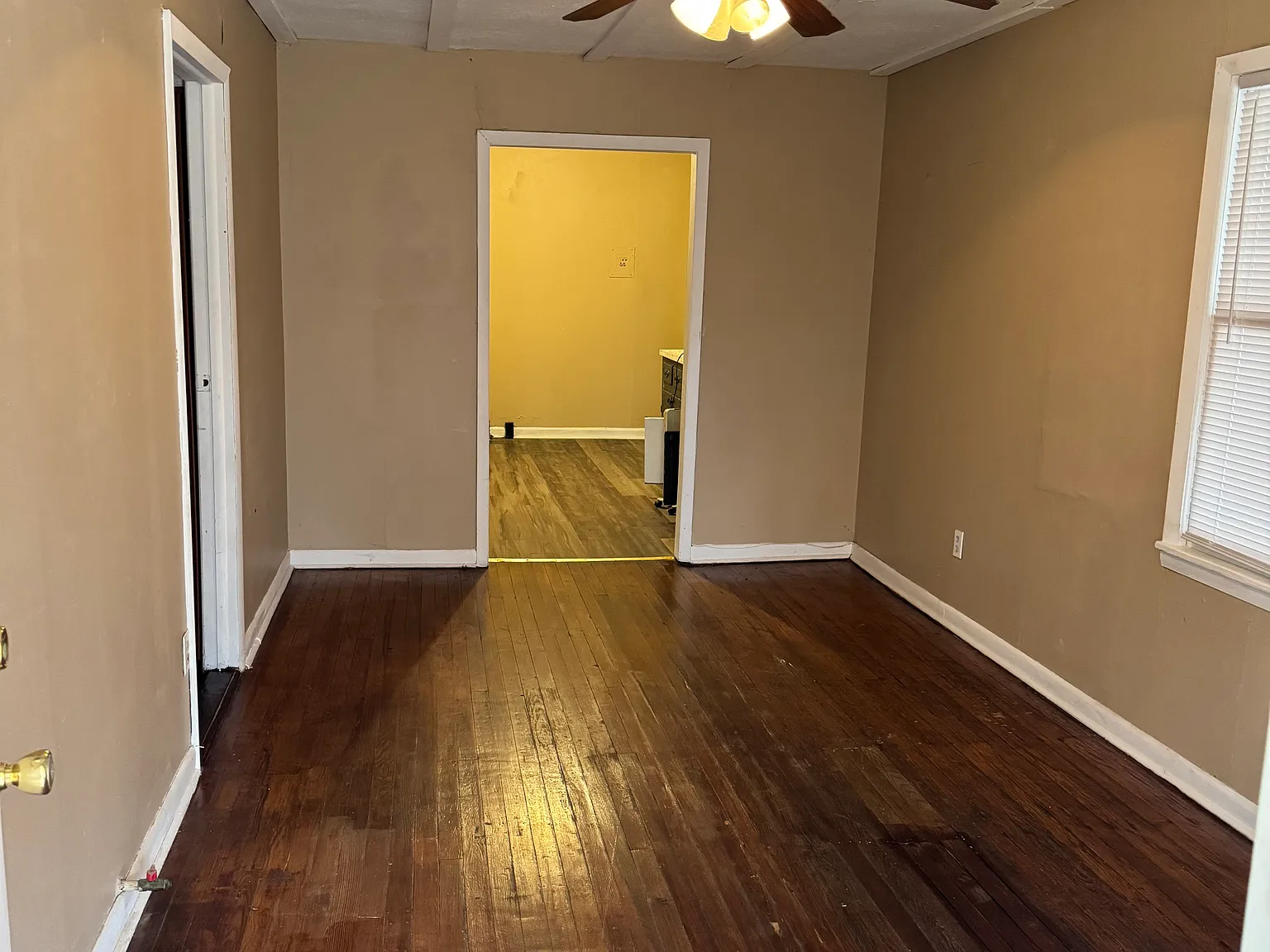 2 bed, 640 sqft, $500 — Photo 2