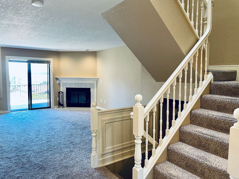 105 E Chinook Ln, Steilacoom, WA 98388 Zillow