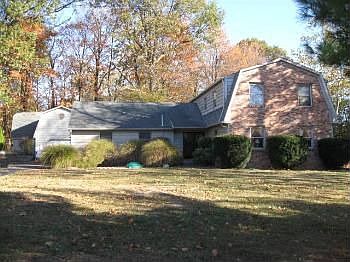 1st image of 264 Canterbury Dr