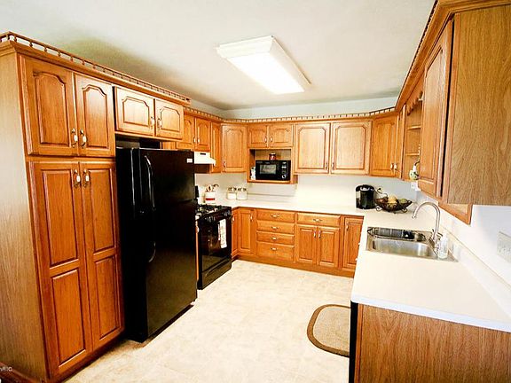 5th image of 27986 Coulter St