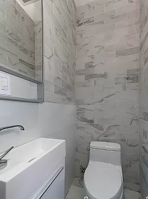 Rented by REAL New York | media 17