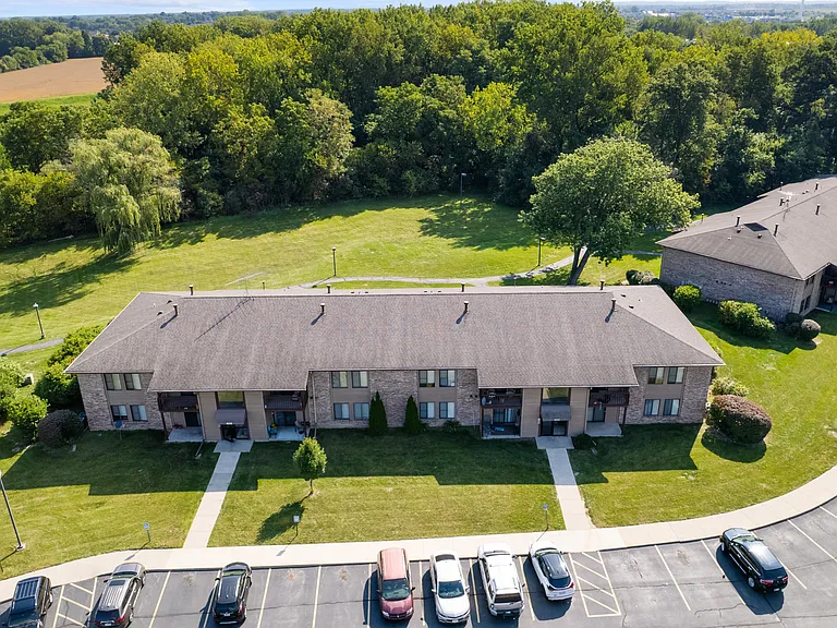 Swanson Court Apartments — Photo 22